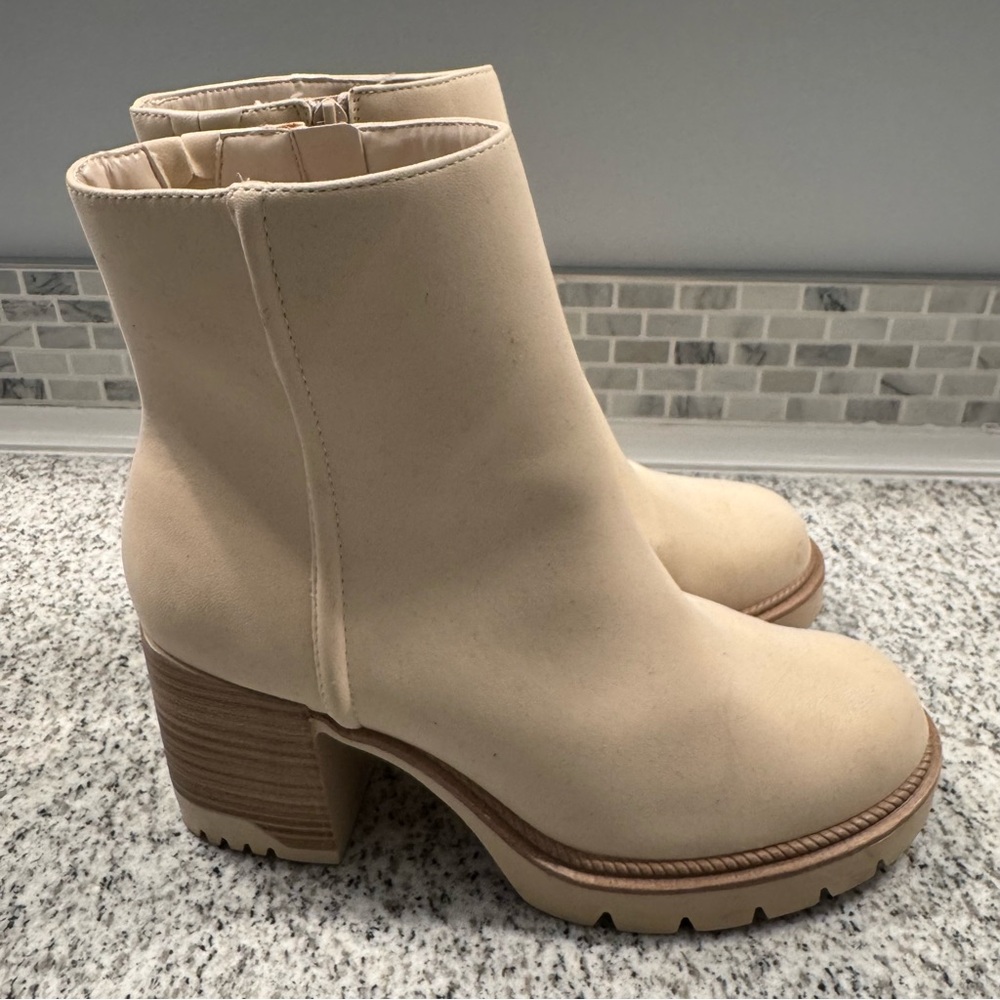 Altar’d State Cream Taupe Chelsea Boots